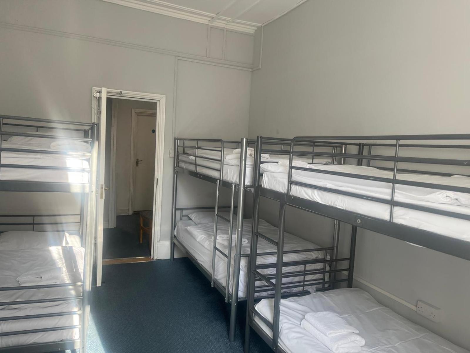 Atlas Hostel Лондон Экстерьер фото