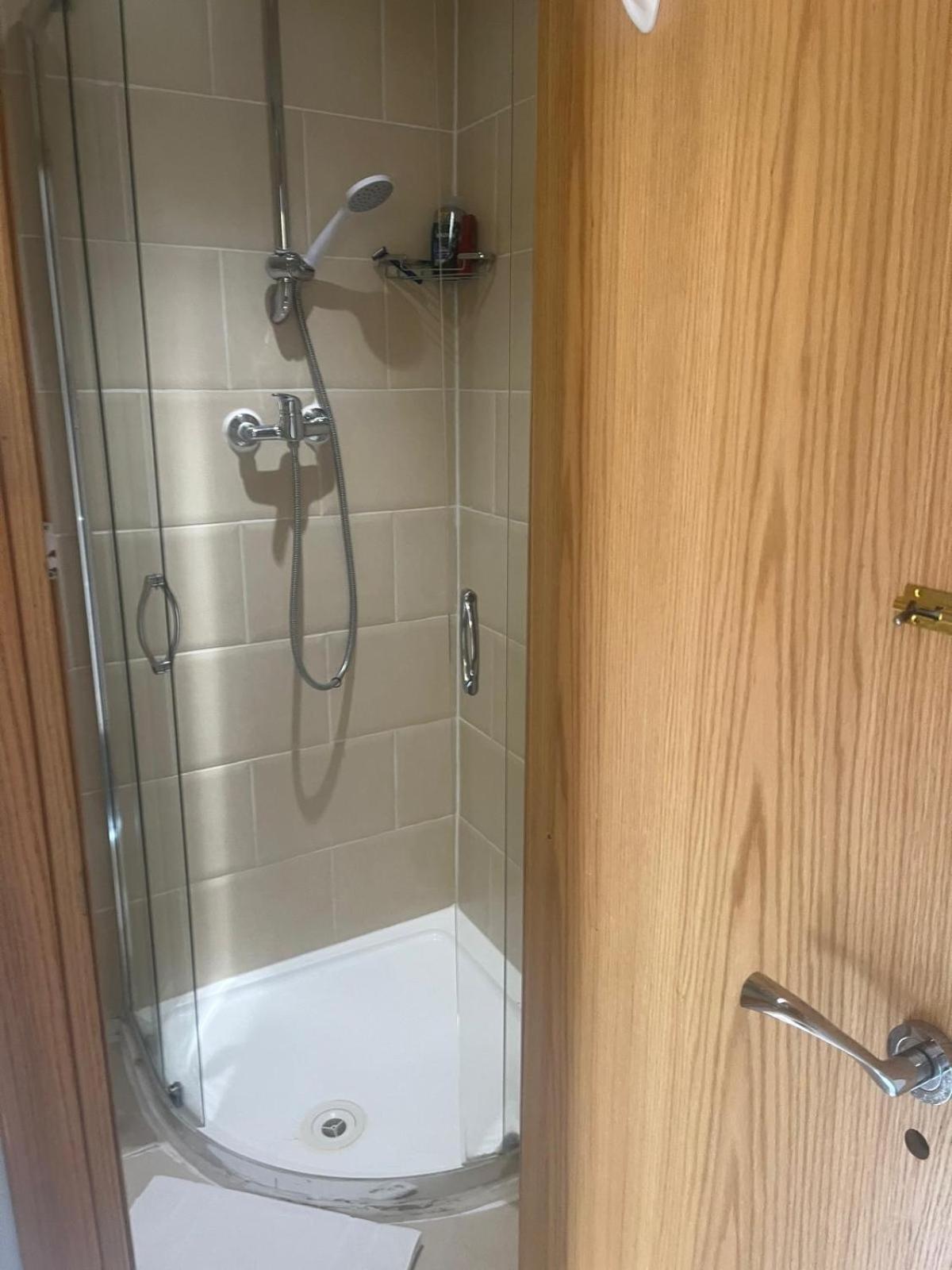 Atlas Hostel Лондон Экстерьер фото