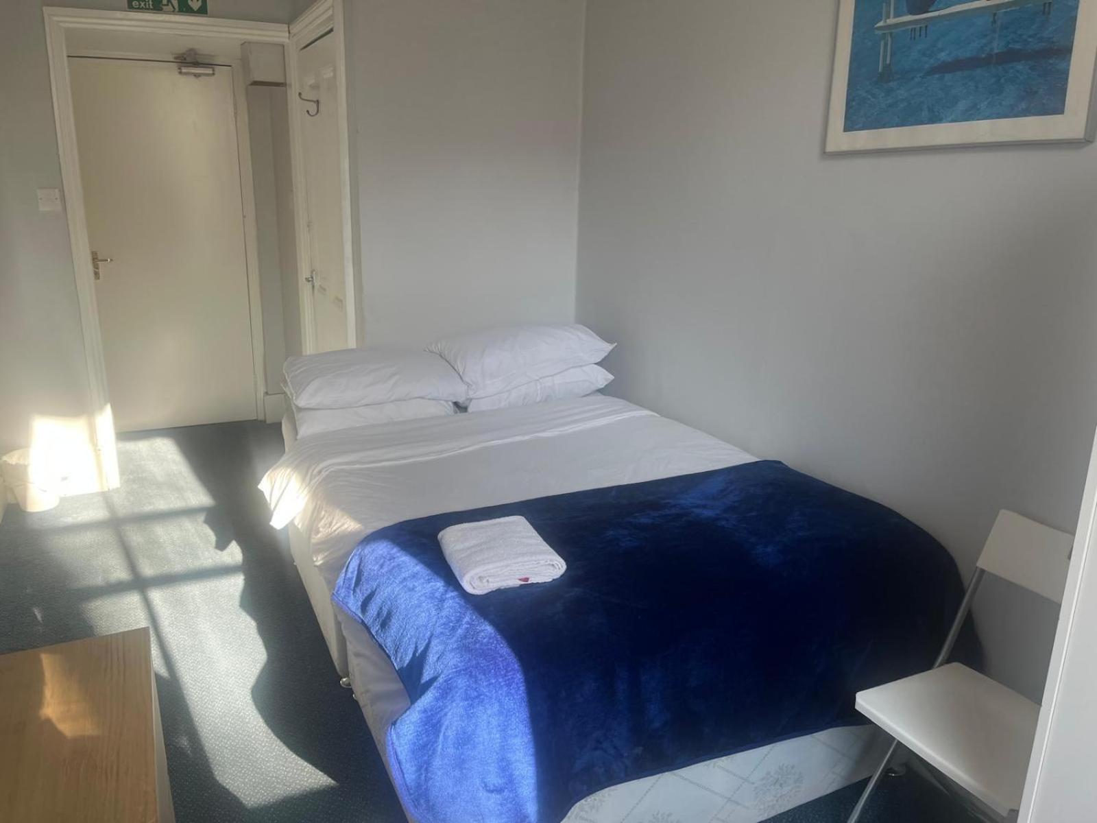 Atlas Hostel Лондон Экстерьер фото