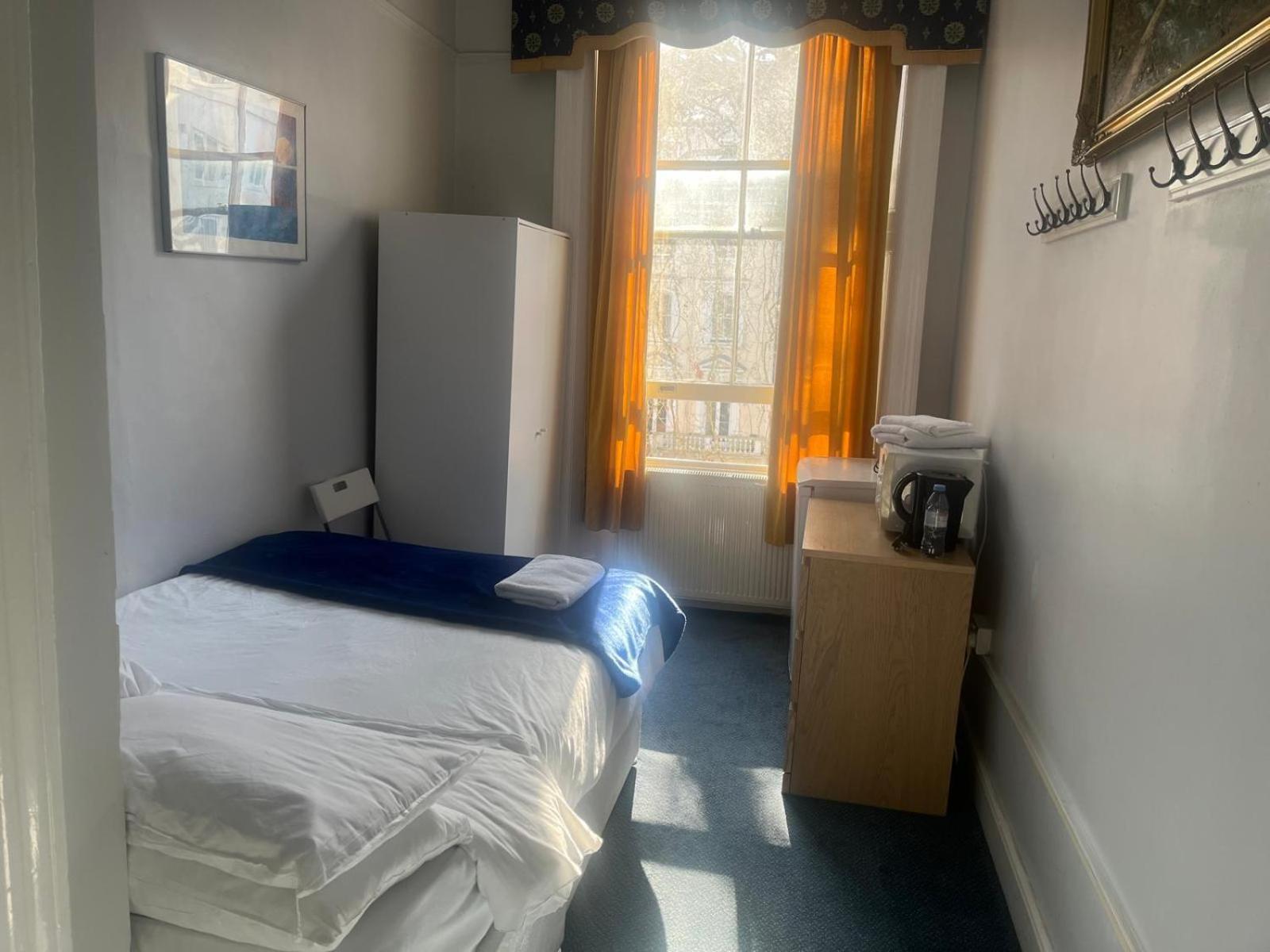 Atlas Hostel Лондон Экстерьер фото