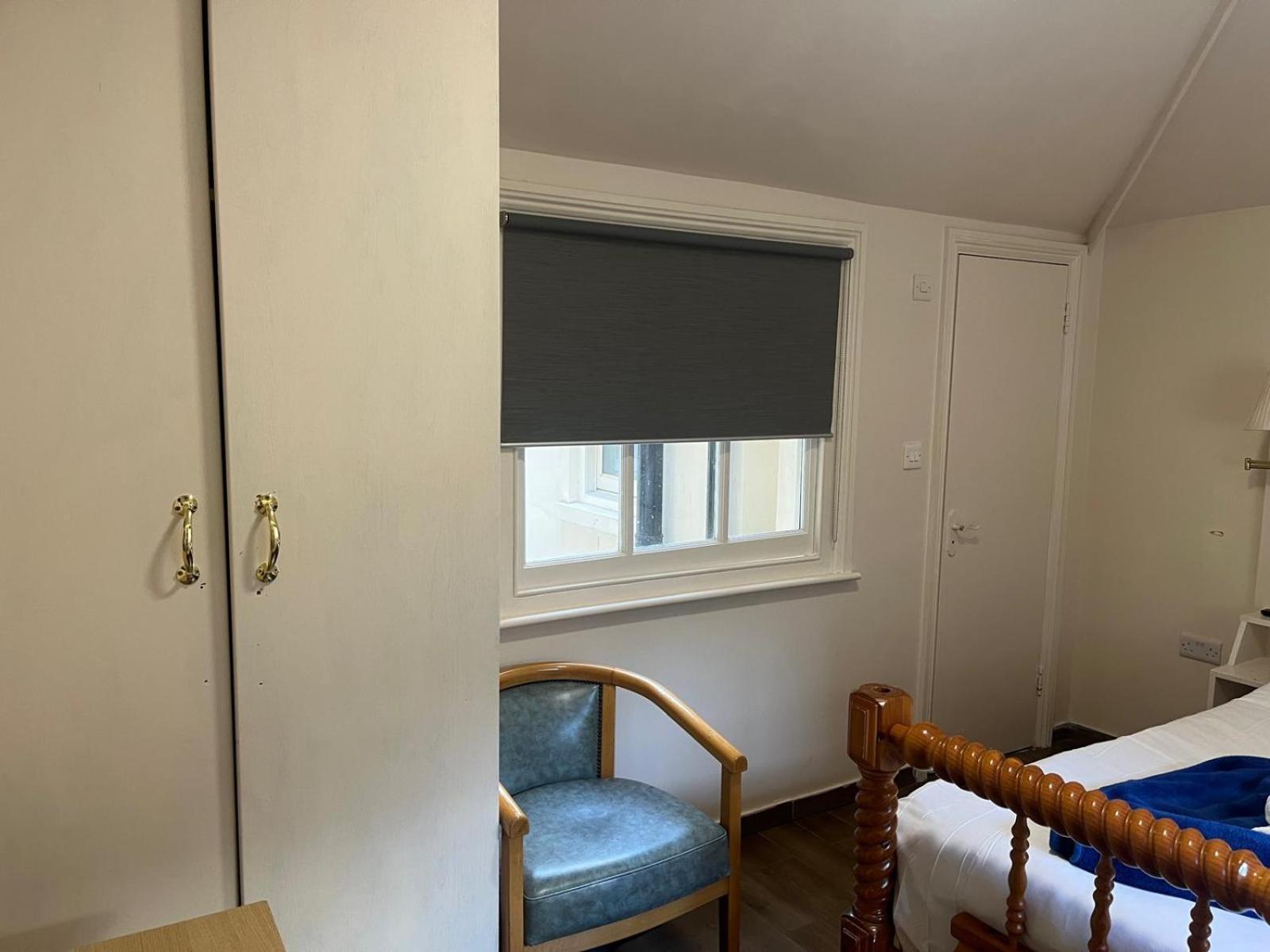 Atlas Hostel Лондон Экстерьер фото